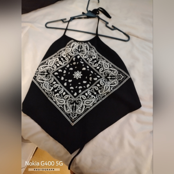 Women's clothing - Picture 3 of 7